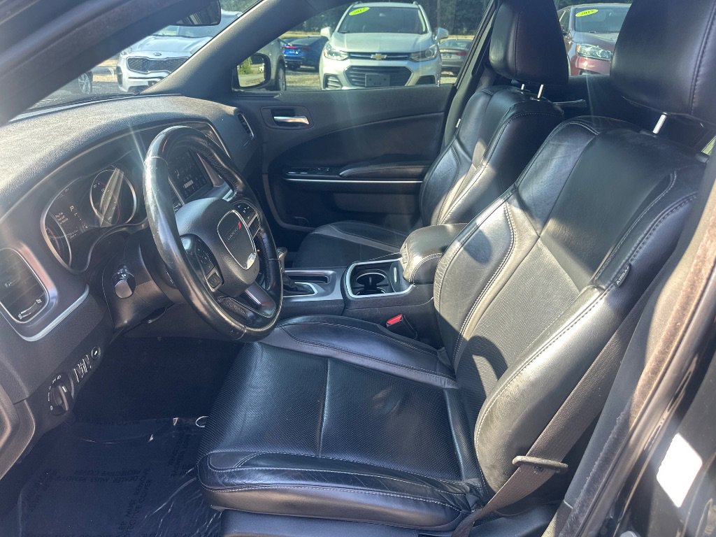 Used 2021 Dodge Charger SXT w/ Leather Interior Group RWD image 12