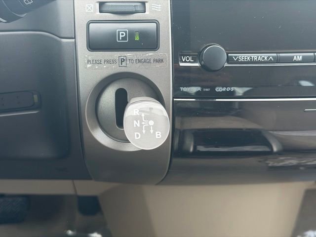 Used 2004 Toyota Prius FWD image 16