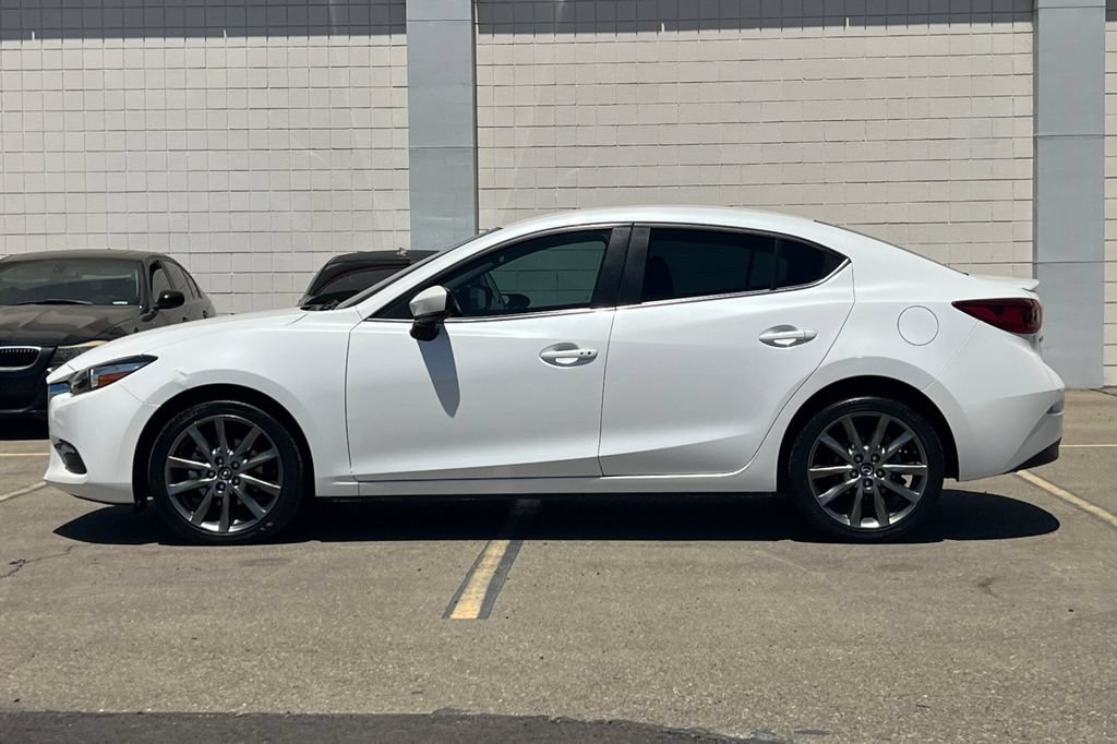 Used 2018 MAZDA MAZDA3 Touring FWD image 9