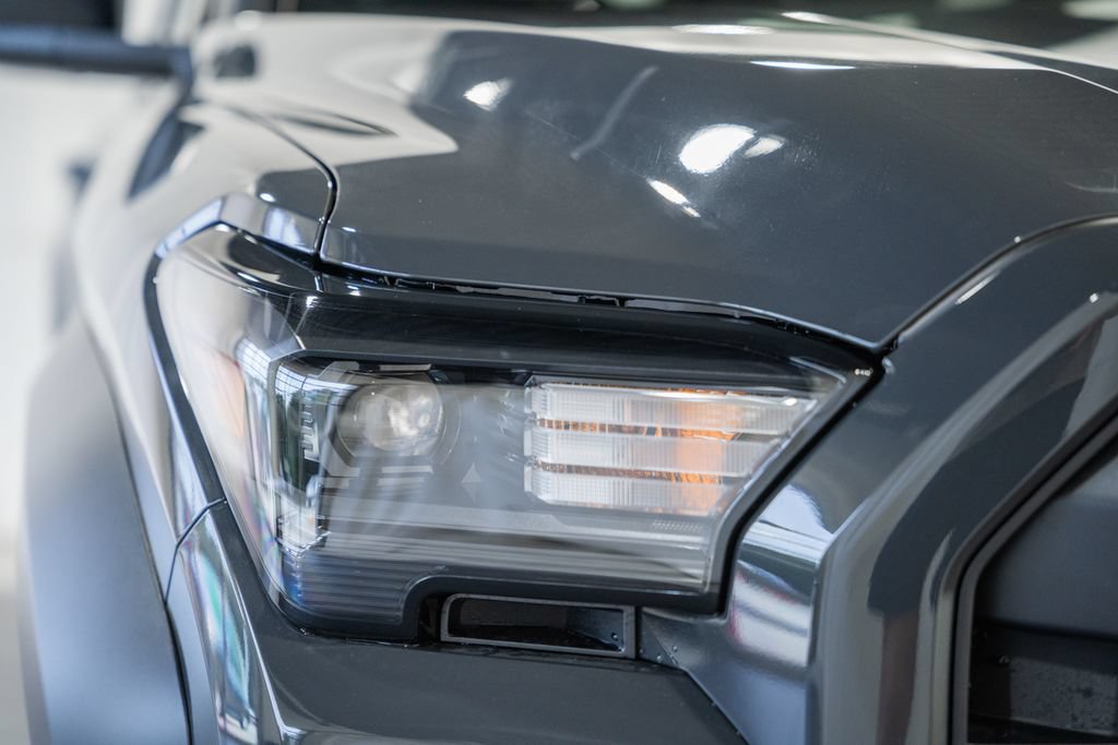 New 2026 Toyota 4Runner SR5 AWD/4WD image 9