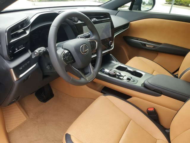 Used 2024 Lexus RZ 300e Premium image 23