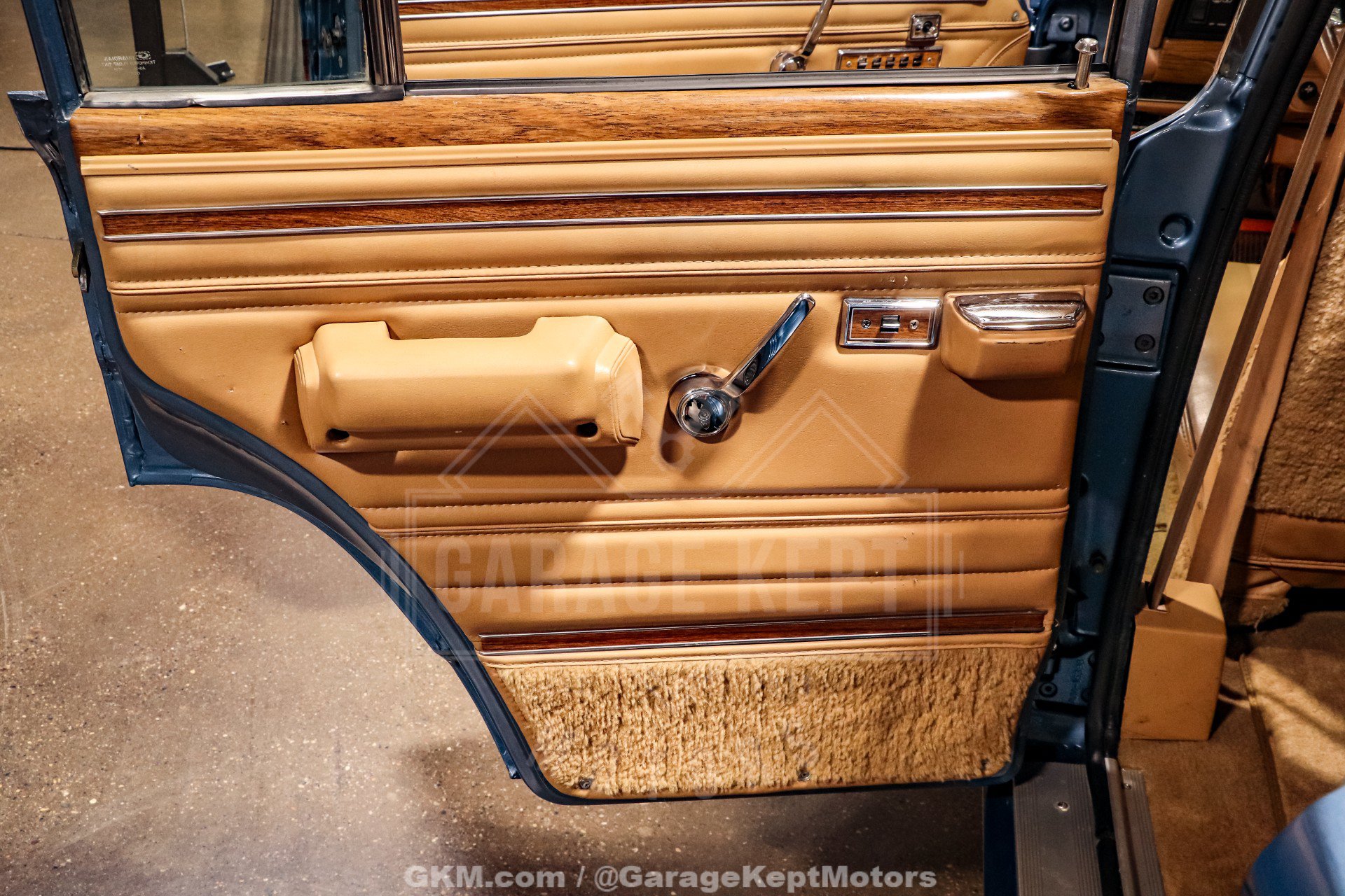 Used 1987 Jeep Grand Wagoneer AWD/4WD image 96