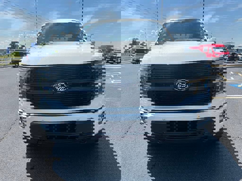 New 2025 Ford F150 Platinum w/ Equipment Group 702A High image 3