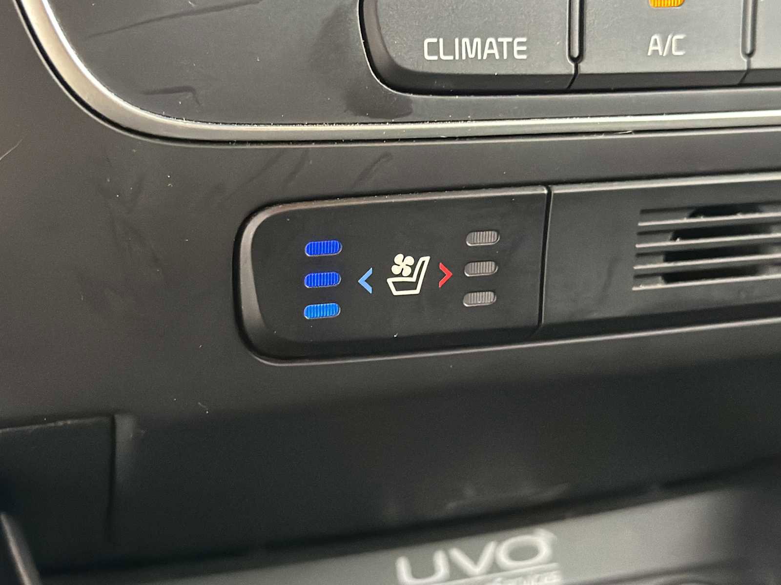 Used 2014 Kia Sorento SX w/ 3rd Row Package image 36