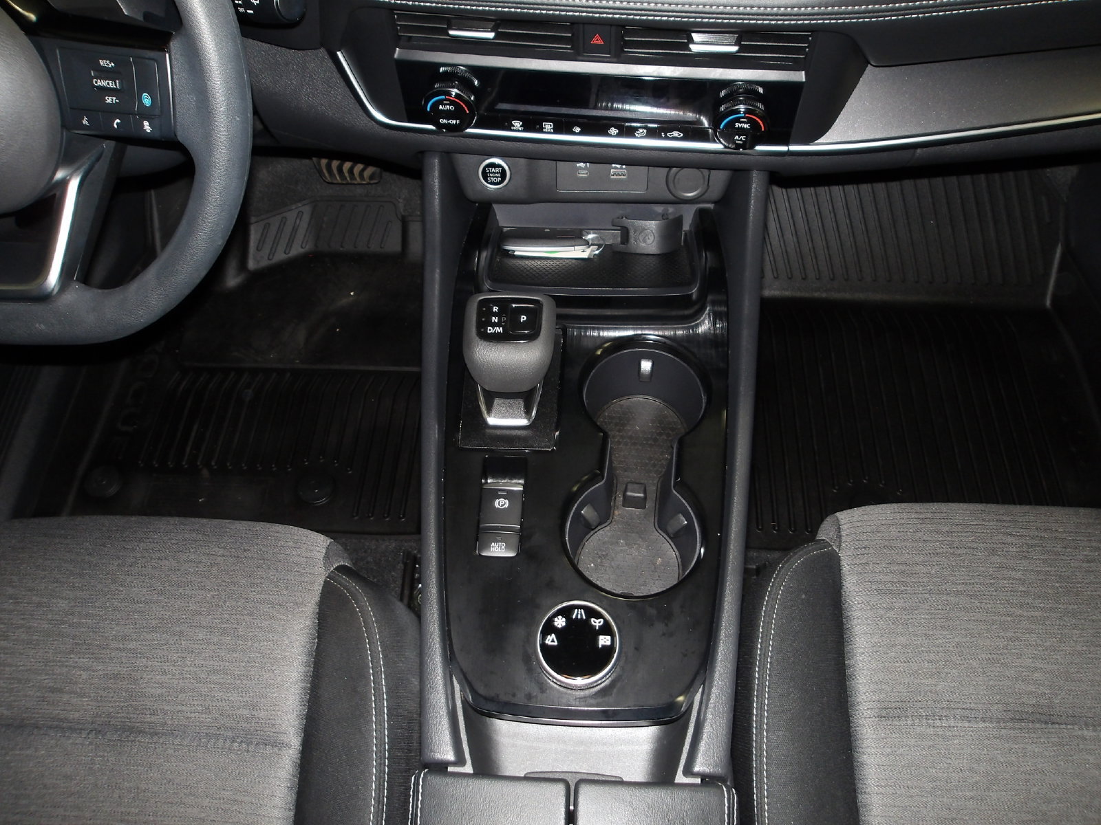 Used 2023 Nissan Rogue SV AWD/4WD image 13