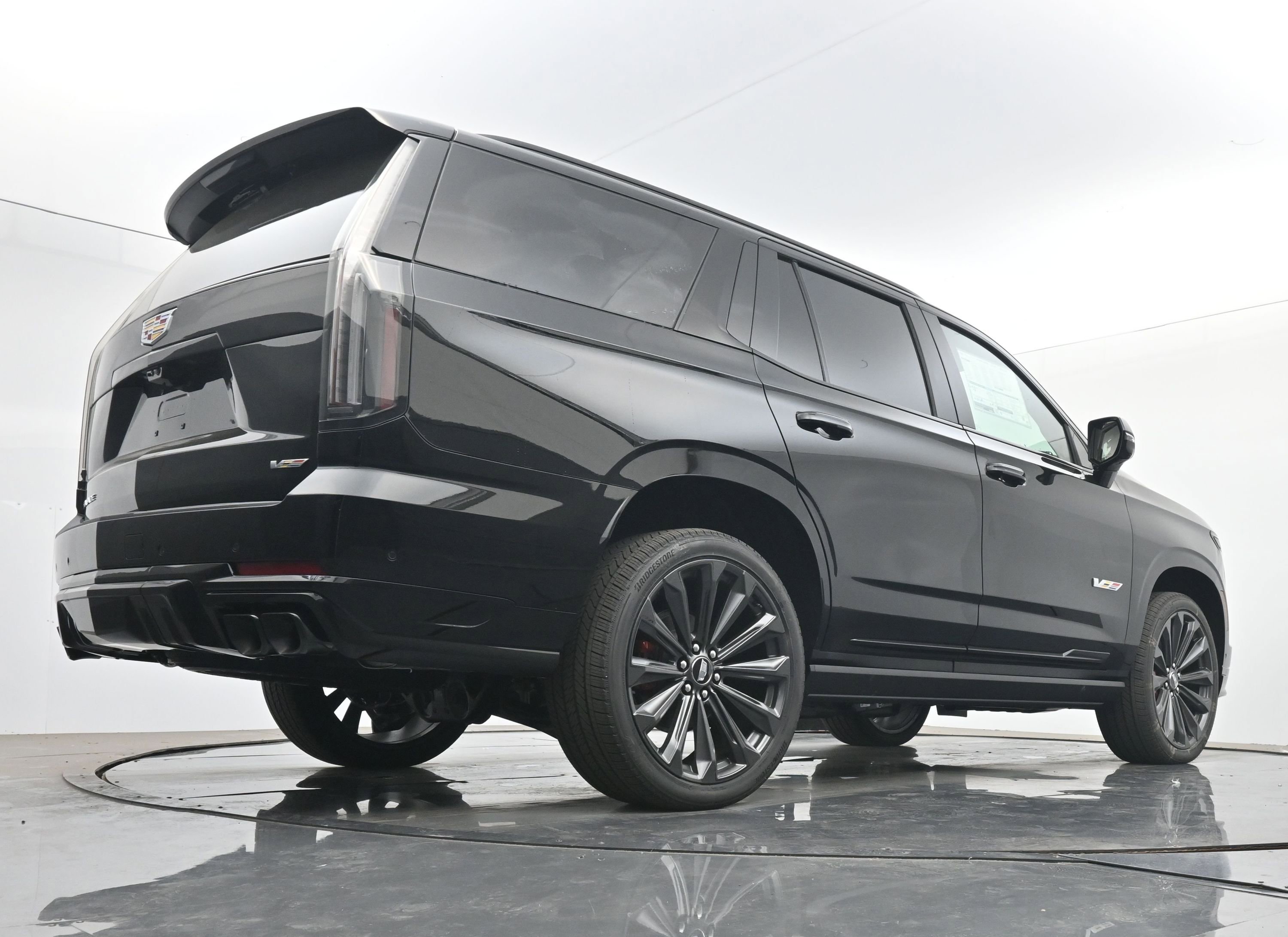 New 2026 Cadillac Escalade V w/ LPO, Floor Liner Package AWD/4WD image 19