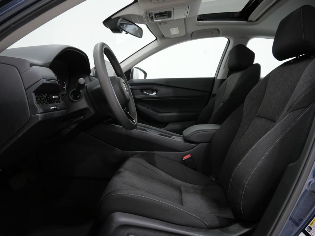 Used 2025 Honda Accord SE image 13