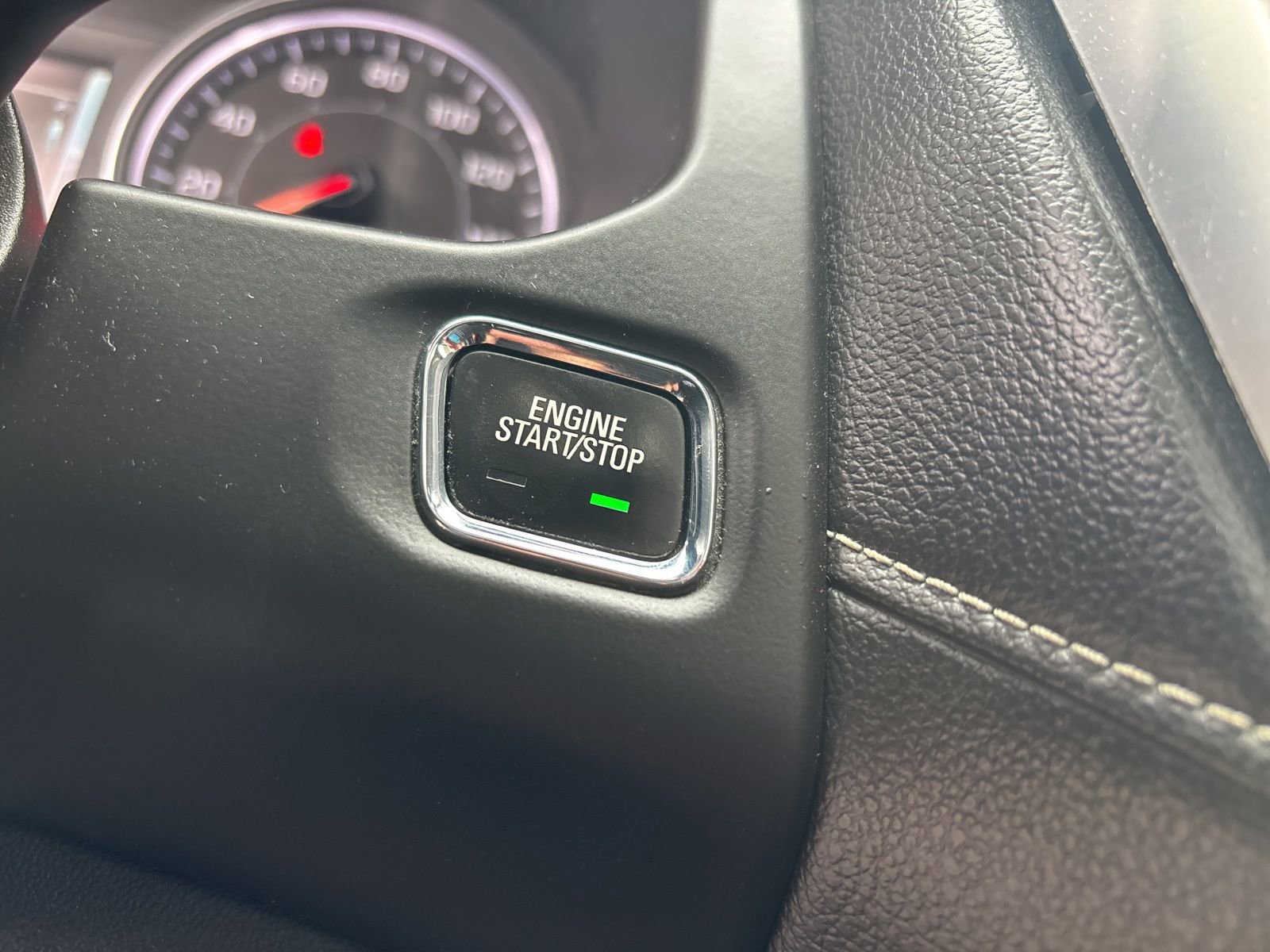 Used 2017 GMC Acadia SLT image 24