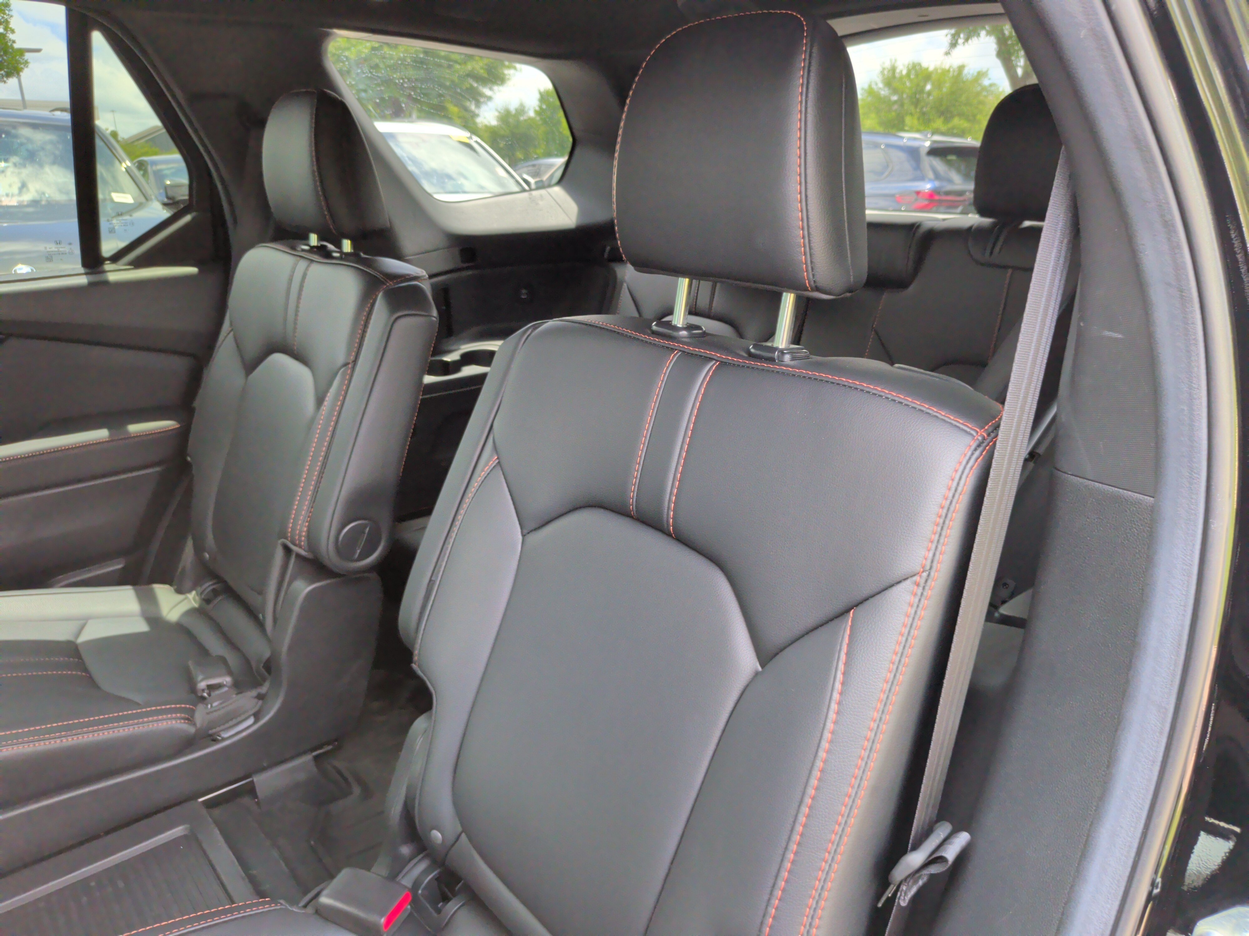 Used 2025 Honda Pilot TrailSport image 37