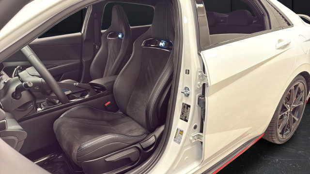 Used 2025 Hyundai Elantra N FWD image 9