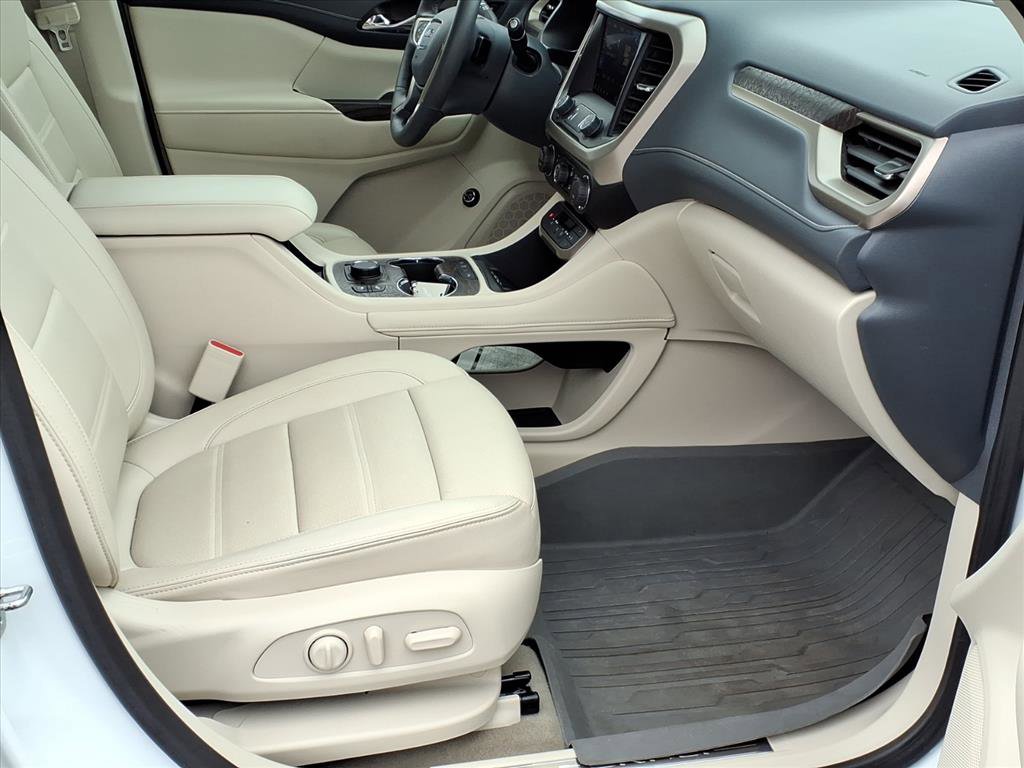 Used 2023 GMC Acadia Denali w/ Denali Technology Package image 28