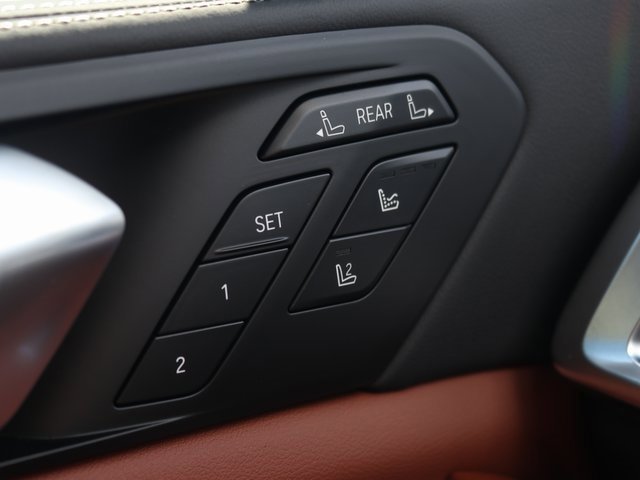New 2026 BMW X7 M60i image 19