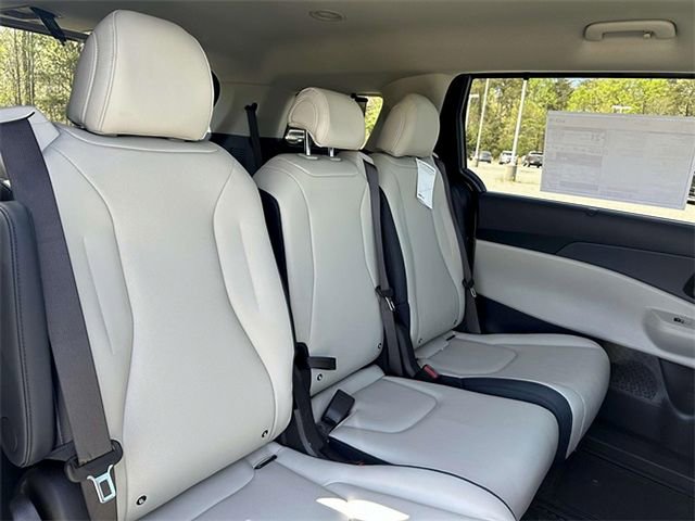 New 2025 Kia Carnival EX image 24