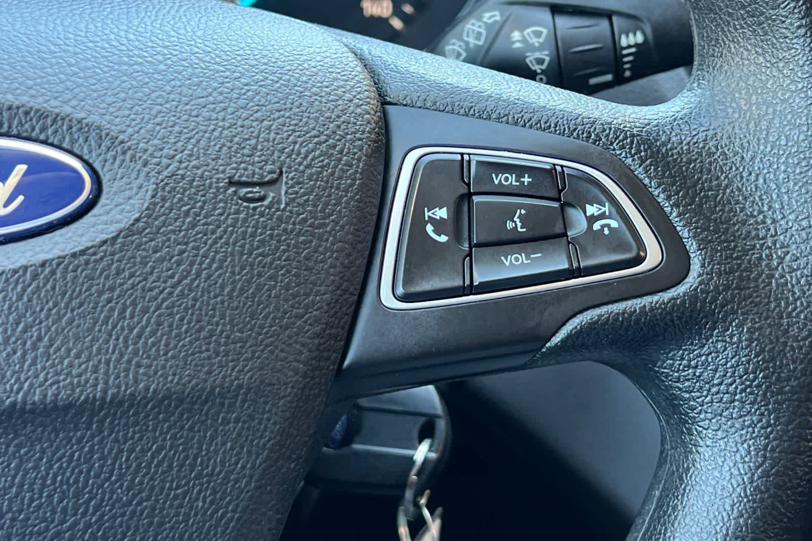 Used 2018 Ford Escape SE image 29