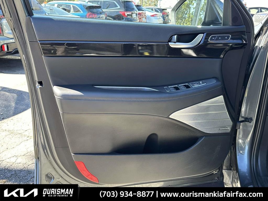 Used 2022 Hyundai Palisade Limited image 24