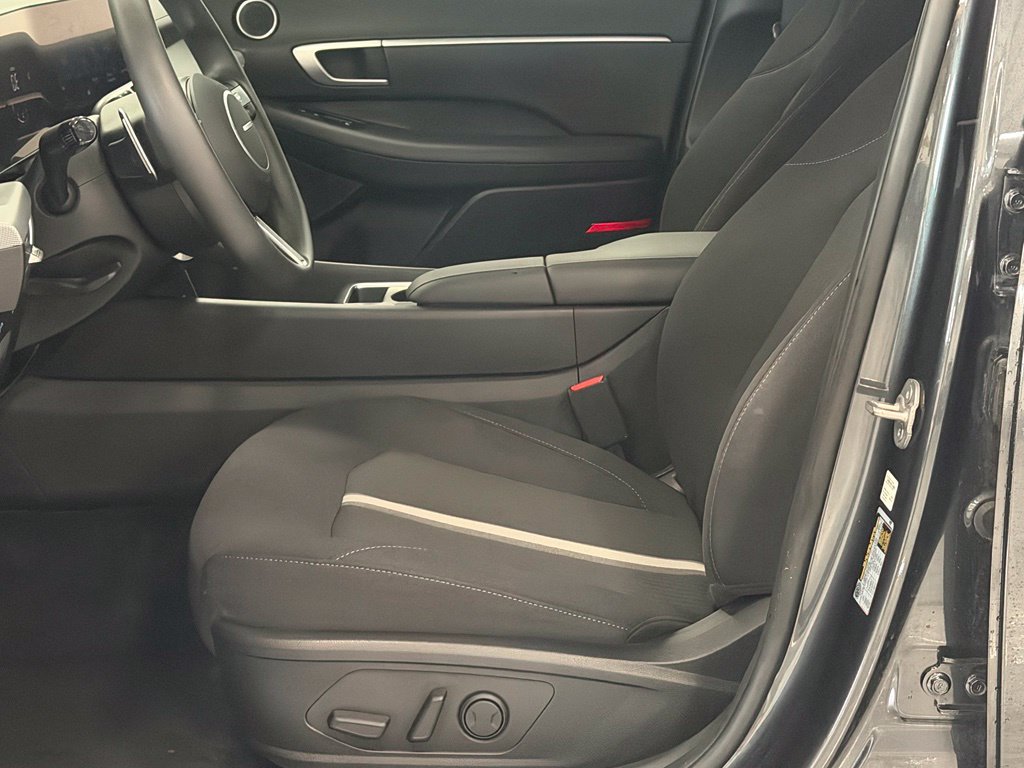 Certified 2024 Hyundai Sonata SEL AWD/4WD image 12