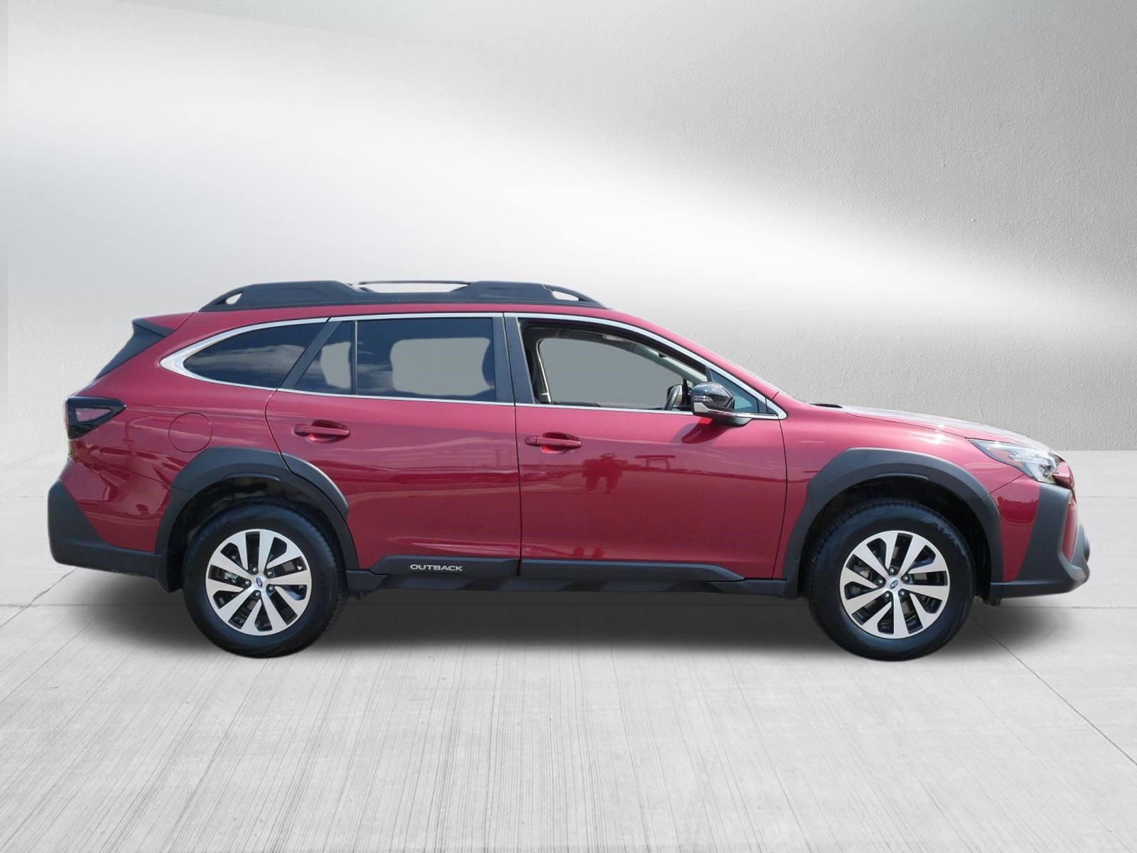 Certified 2025 Subaru Outback Premium AWD/4WD image 8