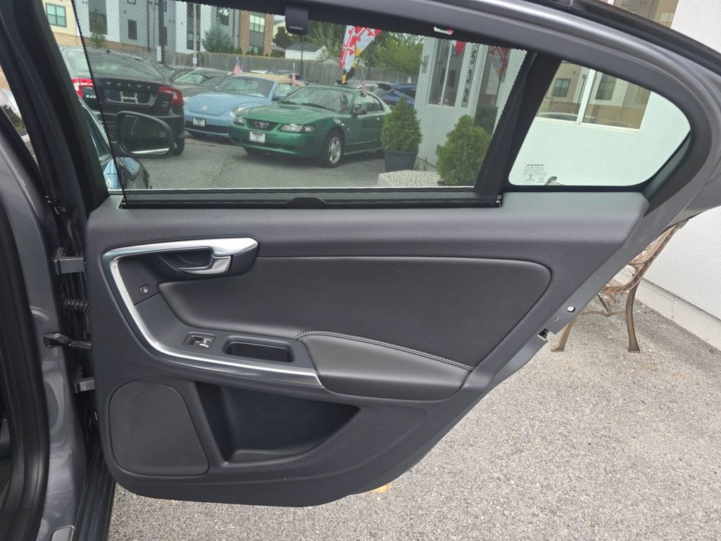 Used 2018 Volvo S60 T5 Inscription Platinum w/ Climate Package FWD image 16