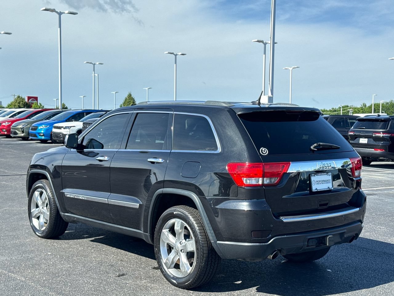 Used 2012 Jeep Grand Cherokee Overland AWD/4WD image 5