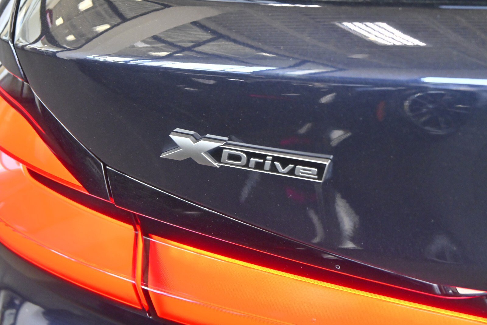 Used 2023 BMW M550i xDrive w/ Executive Package image 5