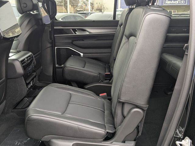 New 2026 Jeep Grand Wagoneer L Limited image 18