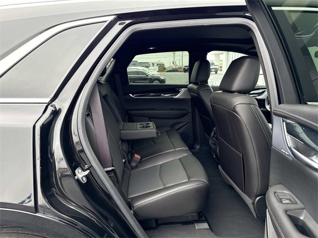 Used 2024 Cadillac XT5 Premium Luxury image 16