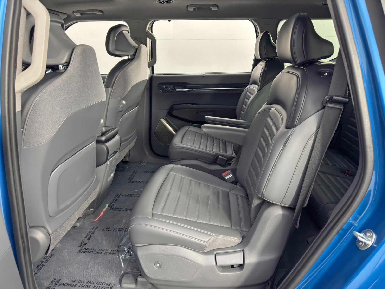 Used 2024 Kia EV9 Land image 47