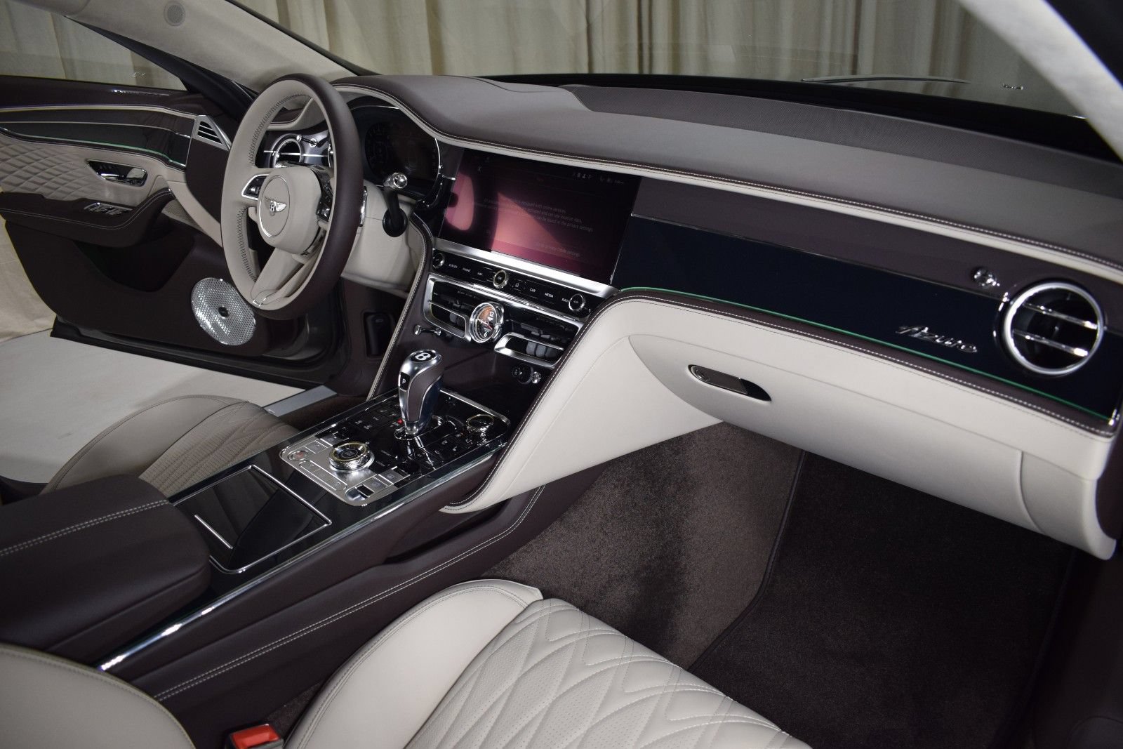 New 2026 Bentley Flying Spur Plug-In Hybrid AWD/4WD image 25