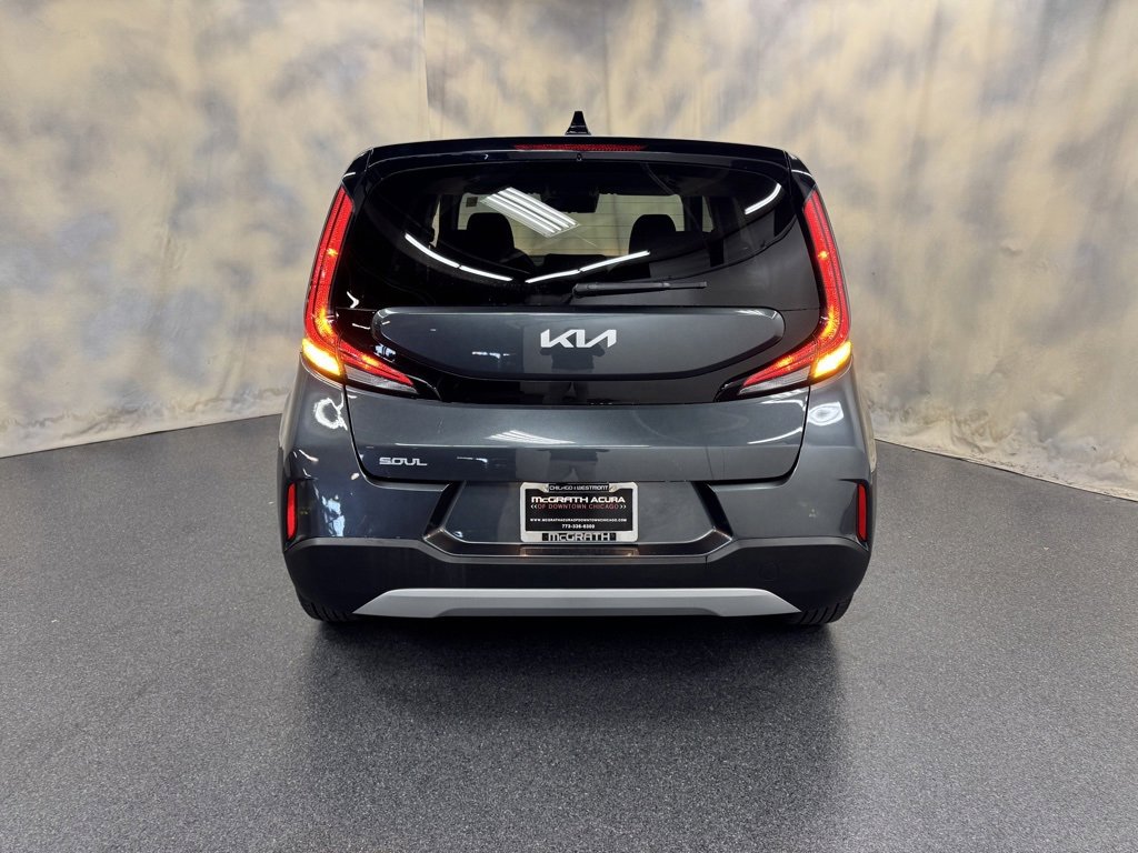 Used 2025 Kia Soul LX w/ LX Technology Package image 6