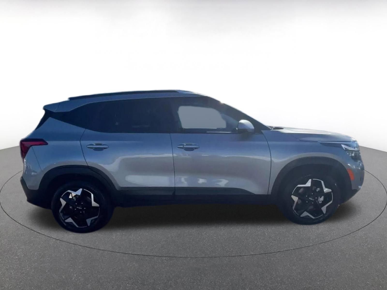 Used 2025 Kia Seltos S image 15