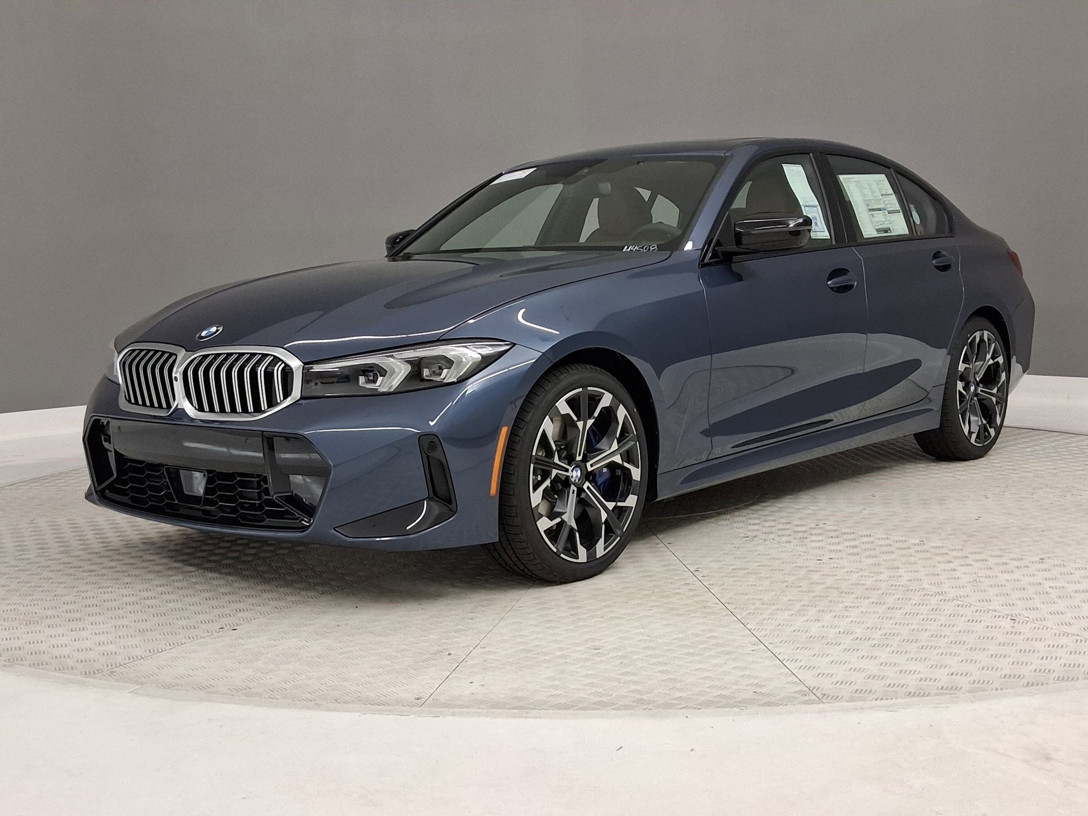 New 2026 BMW 330i xDrive Sedan w/ M Sport Package AWD/4WD image 33
