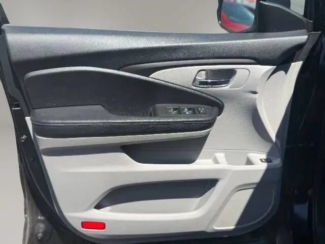 Used 2017 Honda Pilot EX-L image 9