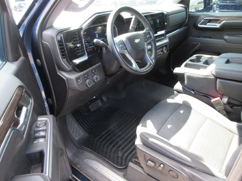 Certified 2023 Chevrolet Silverado 1500 LT AWD/4WD image 12