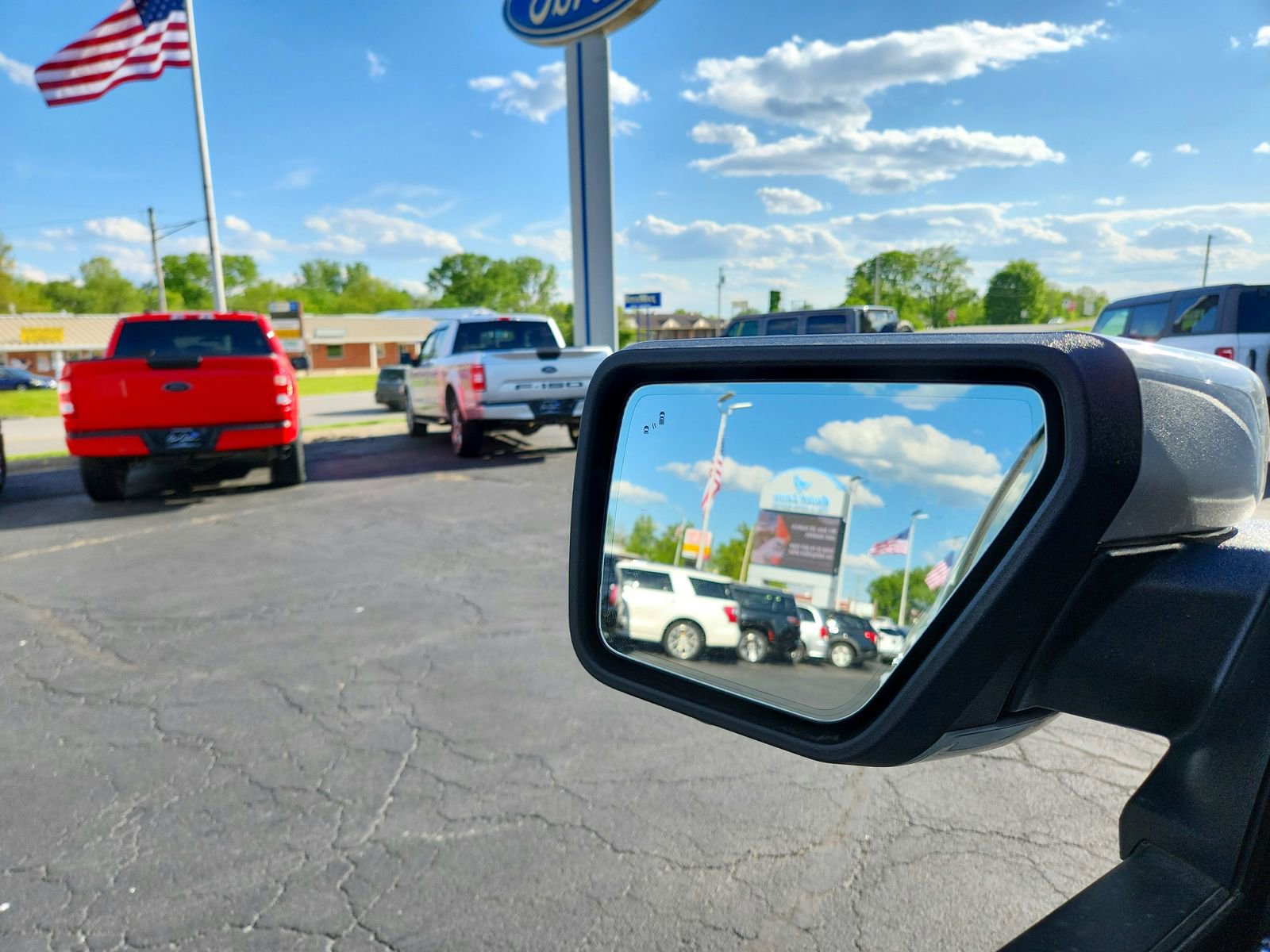 Used 2024 Ford F150 Lariat AWD/4WD image 14