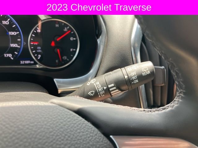 Used 2023 Chevrolet Traverse Premier image 35