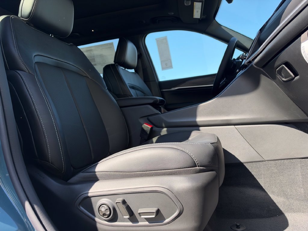 New 2027 Jeep Grand Cherokee L Limited AWD/4WD image 10