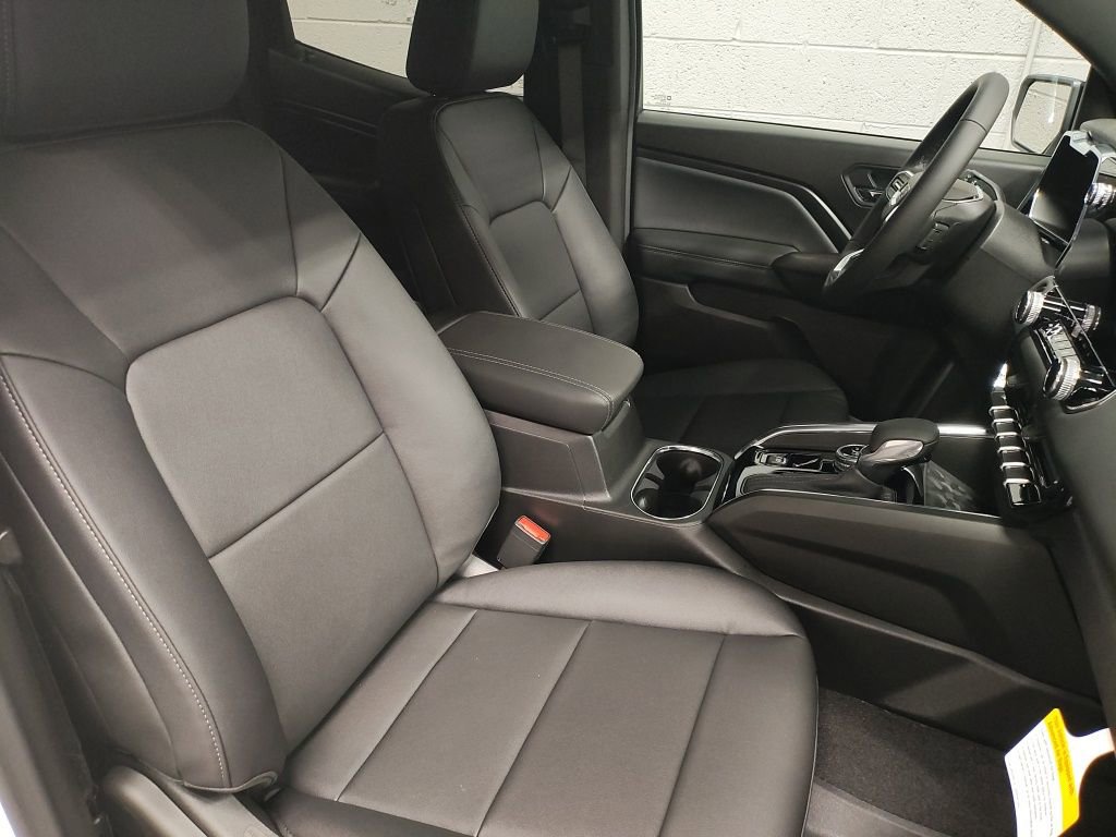 New 2026 GMC Canyon Elevation w/ Convenience Package image 10