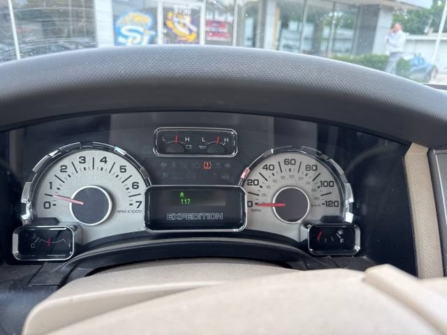 Used 2014 Ford Expedition EL XLT w/ Equipment Group 202A RWD image 31