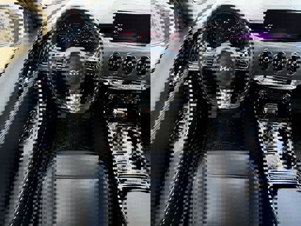 Used 2022 Kia Stinger GT-Line w/ Sun & Sound Package image 17