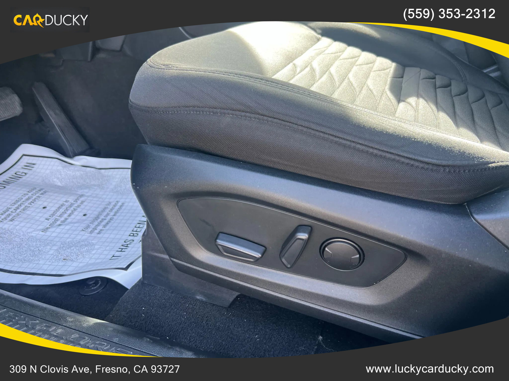 Used 2020 Ford Explorer XLT image 21