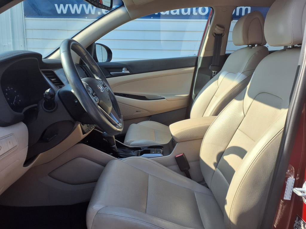 Used 2017 Hyundai Tucson SE Plus w/ Cargo Package image 8