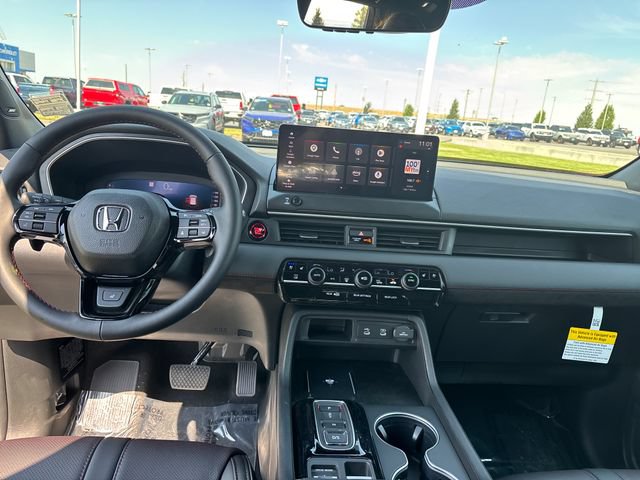 New 2026 Honda Pilot Black Edition image 12