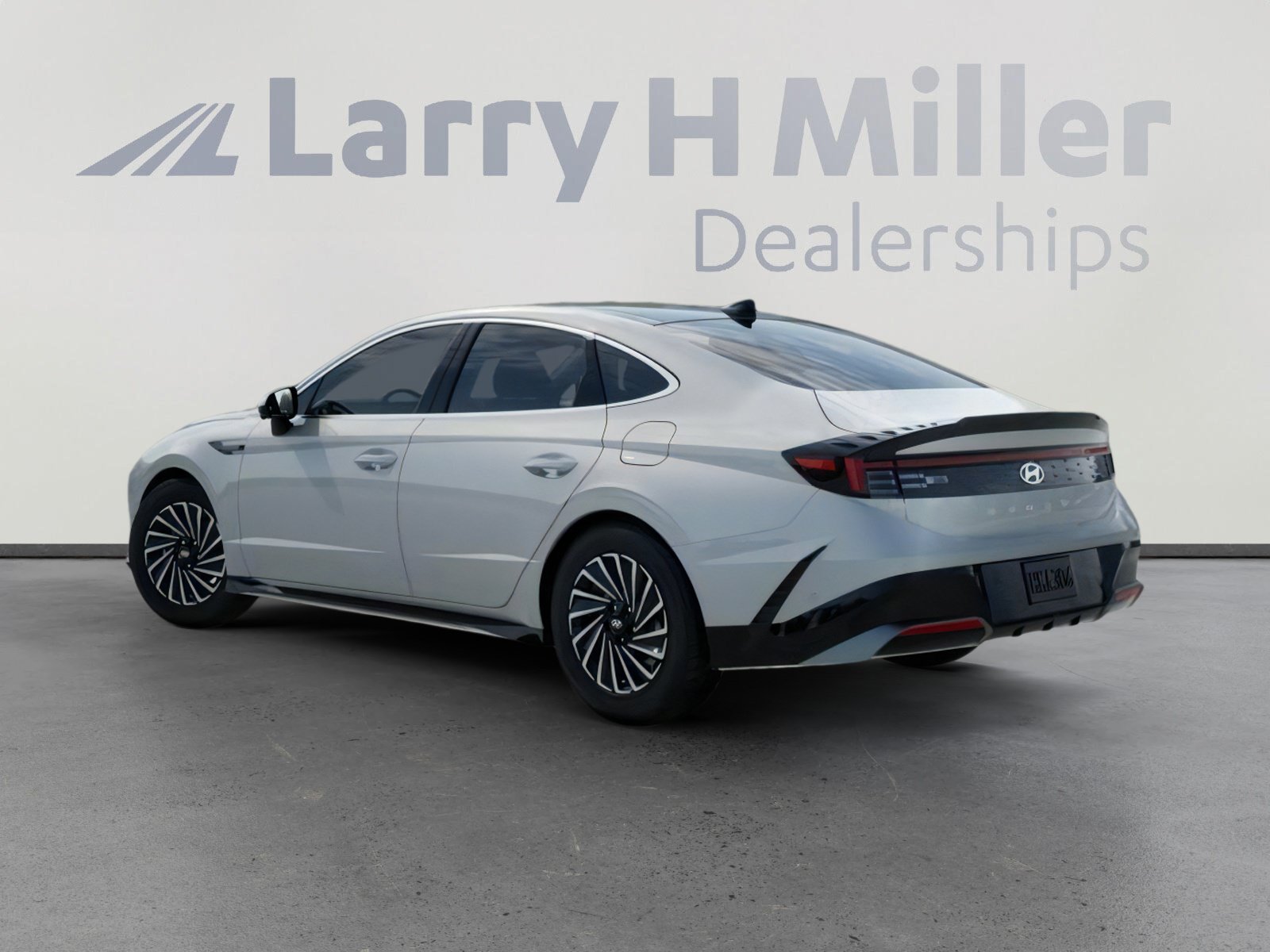 New 2026 Hyundai Sonata Limited FWD image 5