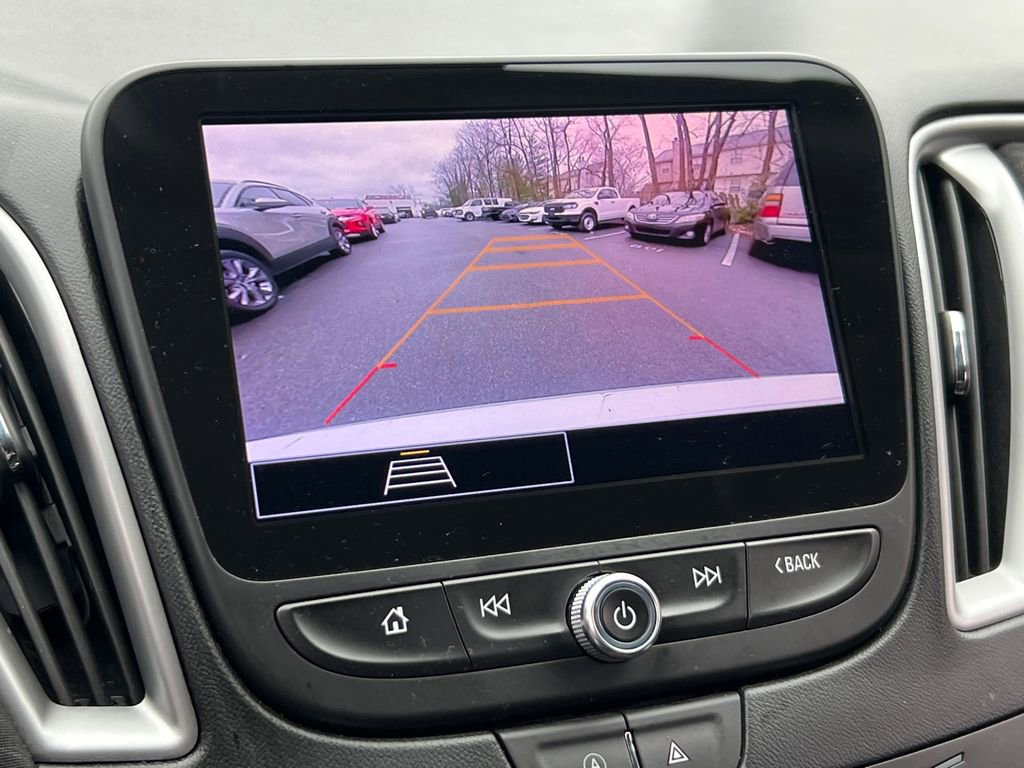 Used 2023 Chevrolet Malibu LT image 28