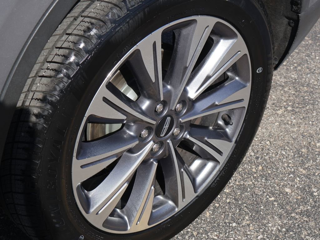 Used 2022 Lincoln Corsair Reserve w/ Equipment Group 201A image 35