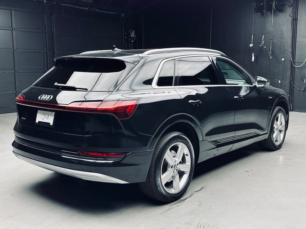 Used 2019 Audi e-tron Premium Plus w/ Cold Weather Package AWD/4WD image 7