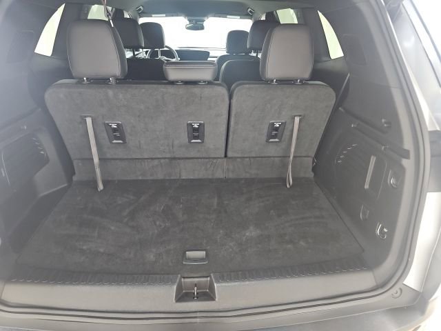 Used 2025 Buick Enclave Preferred image 16