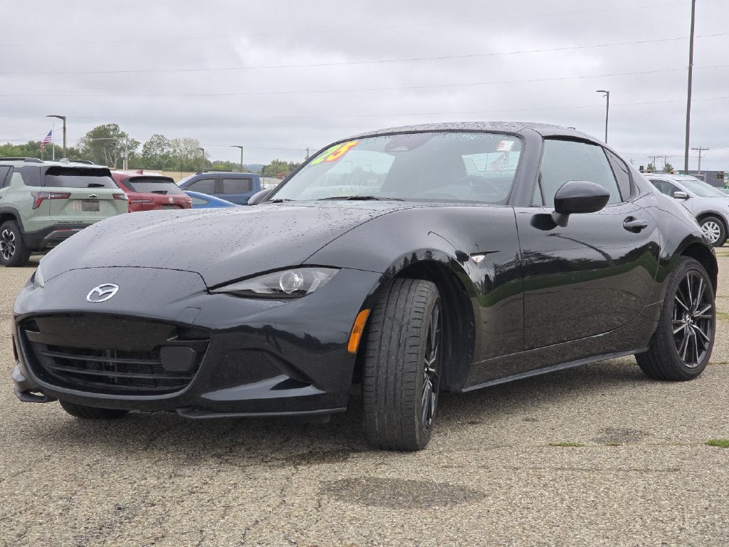 Used 2025 MAZDA MX-5 Miata RF Grand Touring RWD image 17