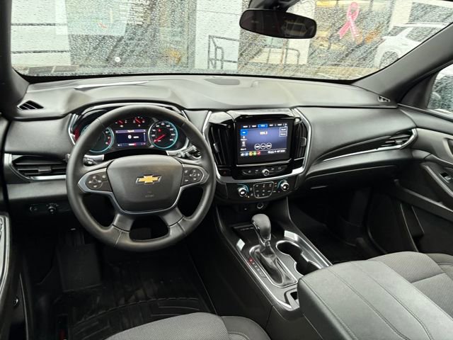 Used 2023 Chevrolet Traverse LT image 11
