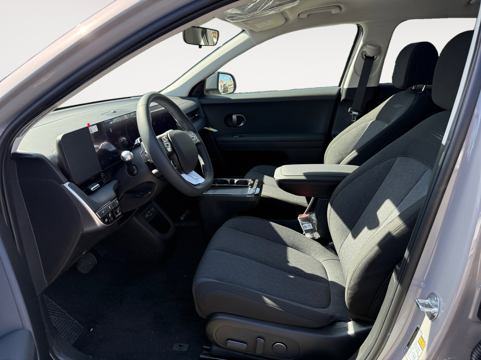 New 2025 Hyundai Ioniq 5 SE image 10